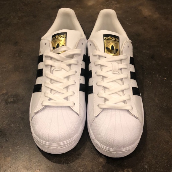 Adidas Superstar - Picture 2 of 5